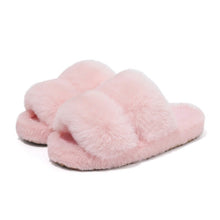 Rosa fluffiga tofflor med dubbla remmar och öppen tå, mjuk plysch