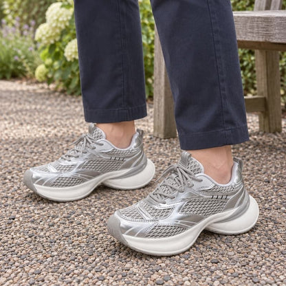 [PB:0e58a5ea-ffb9-49c3-83a2-27e5e75d5c64:2] Sneakers för dam med mesh och kraftig sula - bild 2