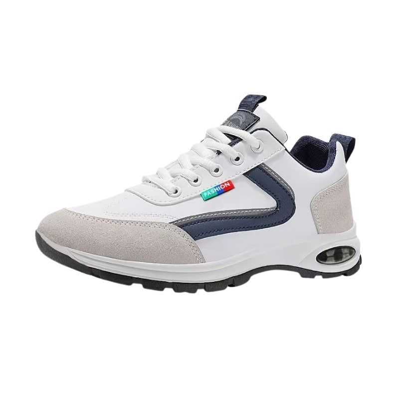Sneakers med vit ovandel, marinblå detaljer och luftdämpad sula